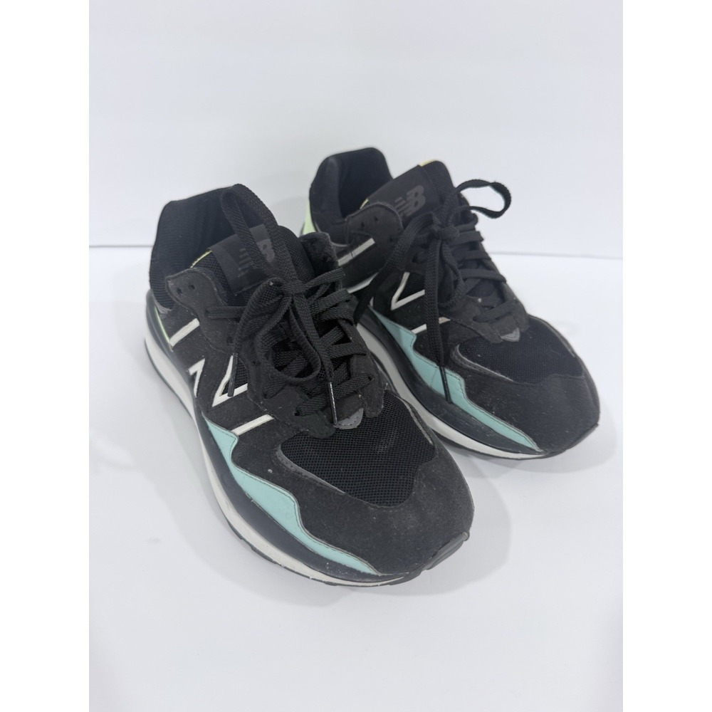 New Balance 57-40 Black Spring Glow Boy's Size 5 Shoes  M5740RRA Pre-owned